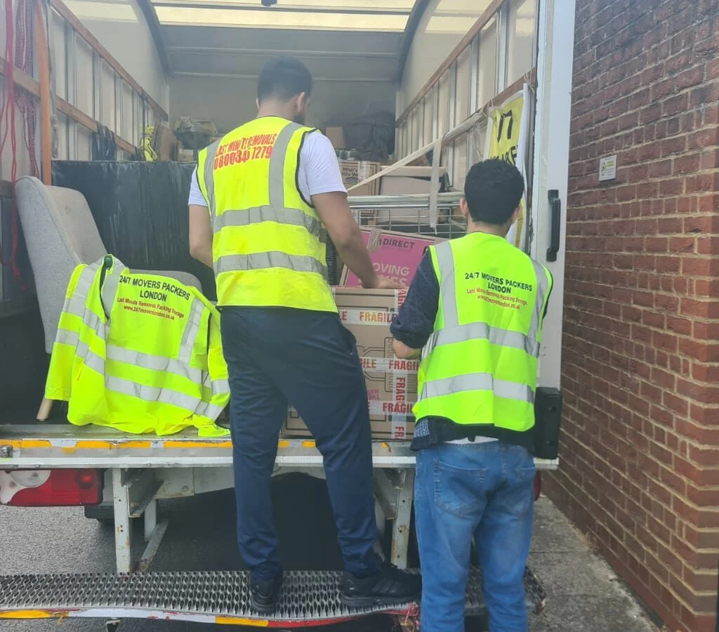 Elevating the Standard for Removals in St. James – Tailored & Trusted