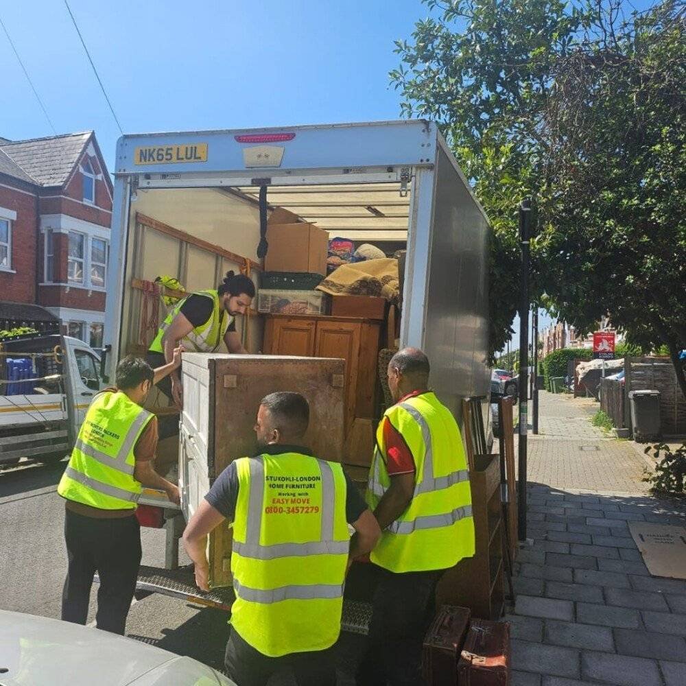 Making Your Move Effortless and Easy With 24/7 Movers Packers London